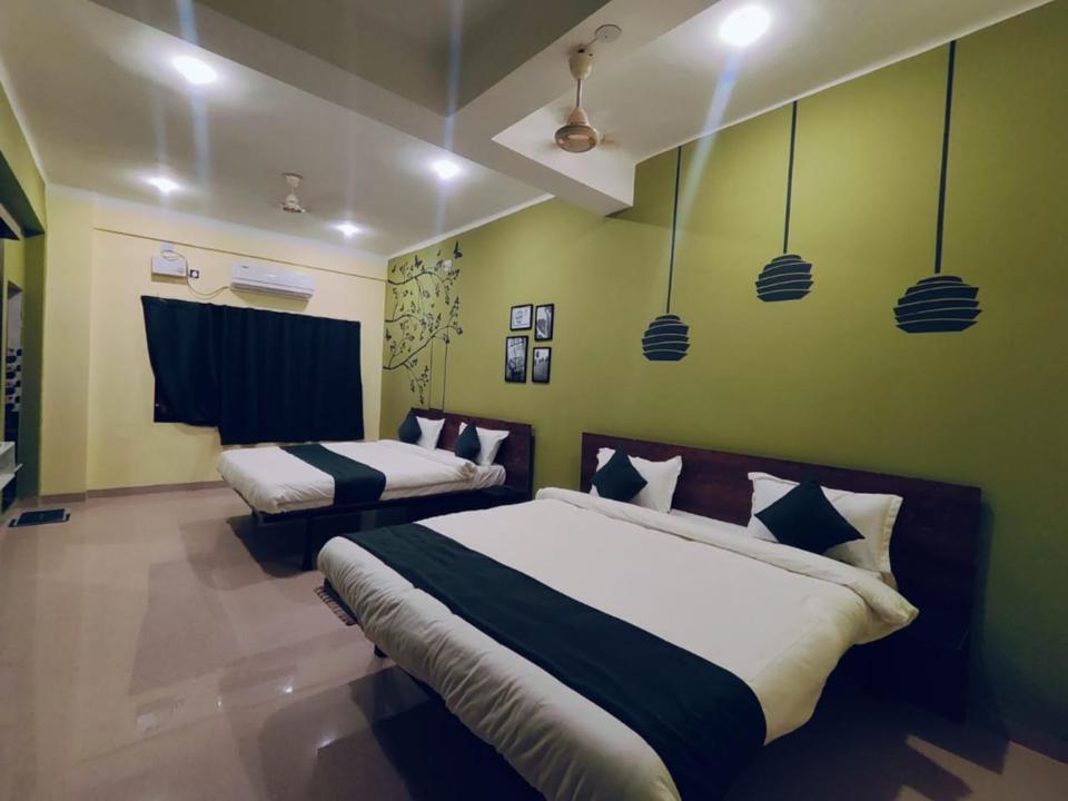 Emerald Euphoria The Luxury Stay Near Infocity Best Seller Bhubaneswar Exterior photo