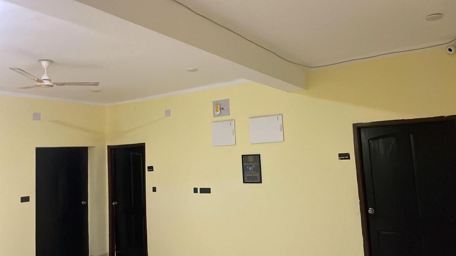Emerald Euphoria The Luxury Stay Near Infocity Best Seller Bhubaneswar Exterior photo
